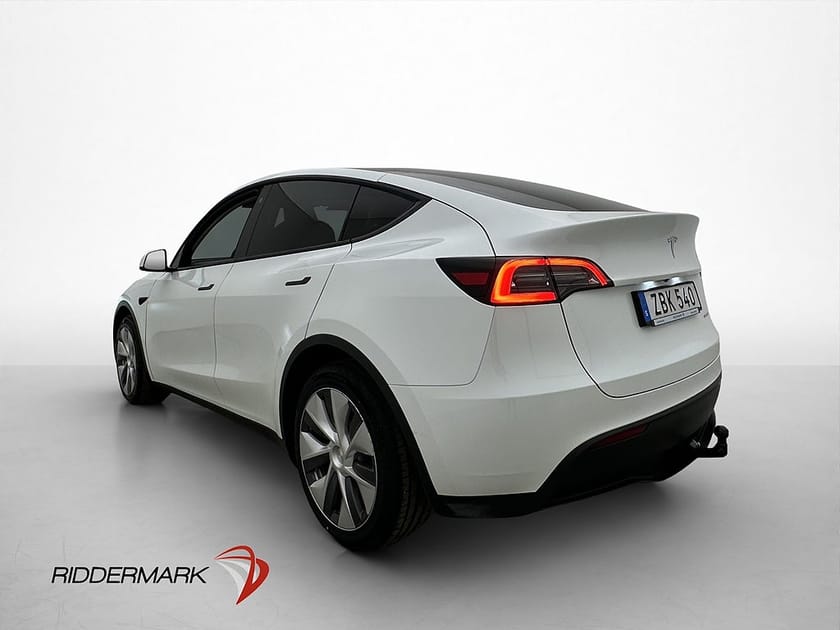 Bild 5 av Tesla Model Y Long Range AWD Pano Dragkrok AP MOMS