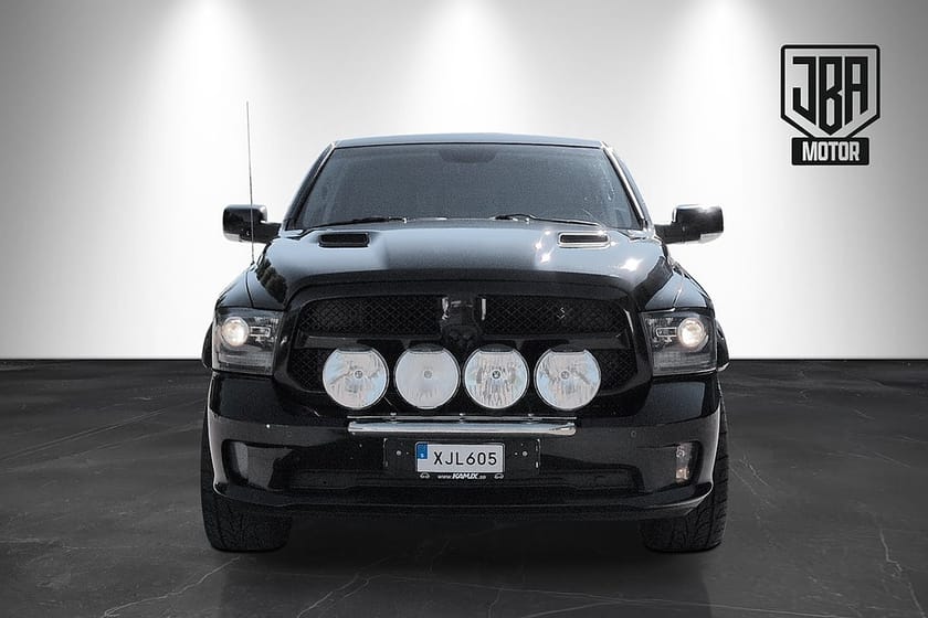Bild 2 av RAM 1500 Crew Cab 5.7 V8 HEMI 4x4 TorqueFlite Euro 5
