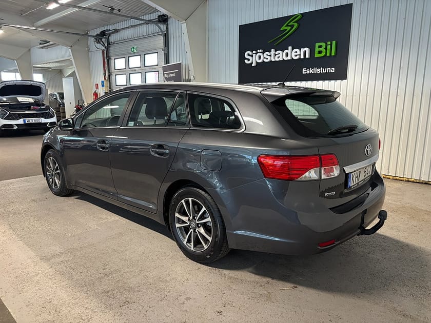 Bild 3 av Toyota Avensis Kombi 1.8 Valvematic Business Kamera/Drag/Bluetooth