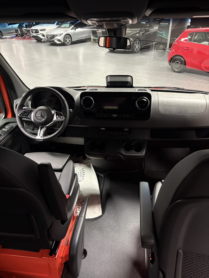 Bild 5 av Mercedes-Benz Sprinter 315 CDI RWD Tourer