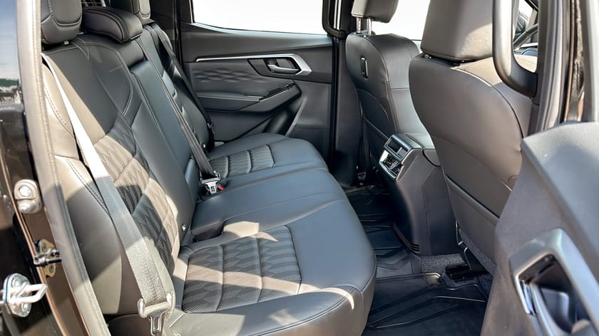 Bild 5 av Isuzu D-Max Crew Cab XRL DoubleCab Aut CNG Work Edition Lagerbil