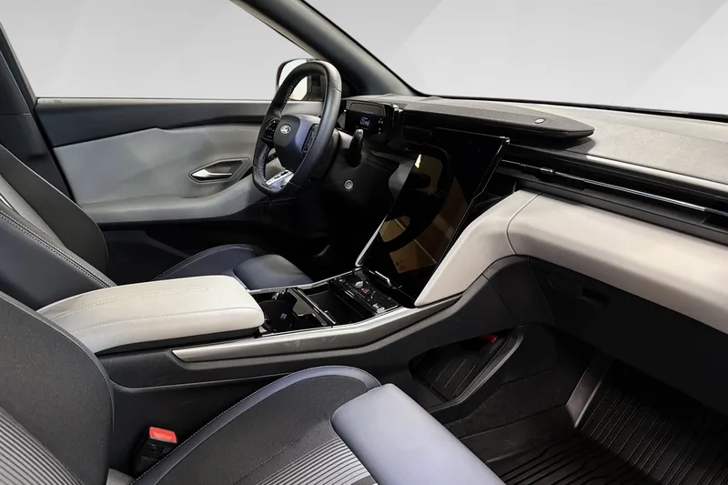 Ford Capri EV Extended Range RWD bilde 18