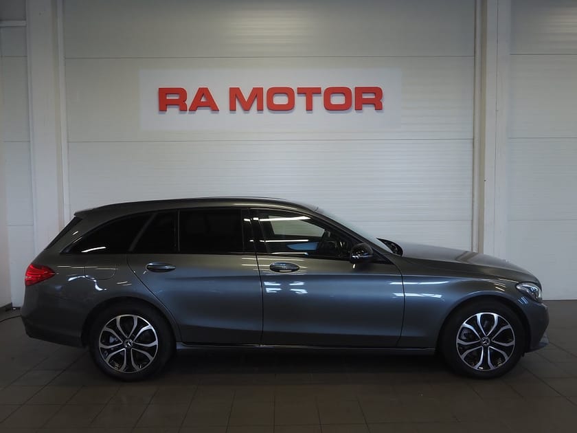Bild 4 av Mercedes-Benz C 220 T d 4MATIC 9G-Tronic Avantgarde Drag Kamera D-Värm