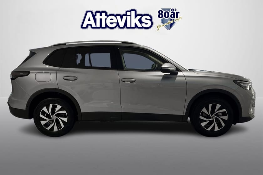 Bild 3 av Volkswagen Tiguan VW Life 1.5 eTSI 150 hk7 vxl DSG "Drag Värmare"