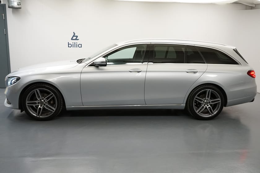 Bild 2 av Mercedes-Benz E 220 T d Avantgarde – Dragkrok | Keyless