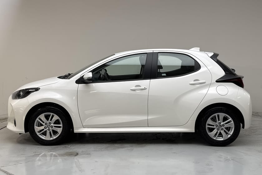 Bild 2 av Toyota Yaris Hybrid 1.5 5dr (116hk) Active