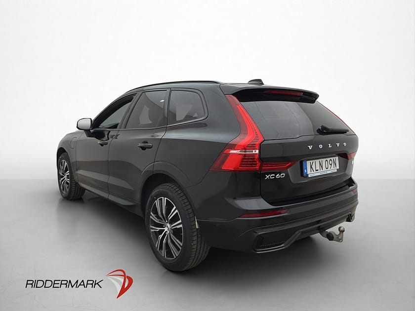 Bild 5 av Volvo XC60 T6 AWD Plus Dark Pano Värmare 360° H/K Drag
