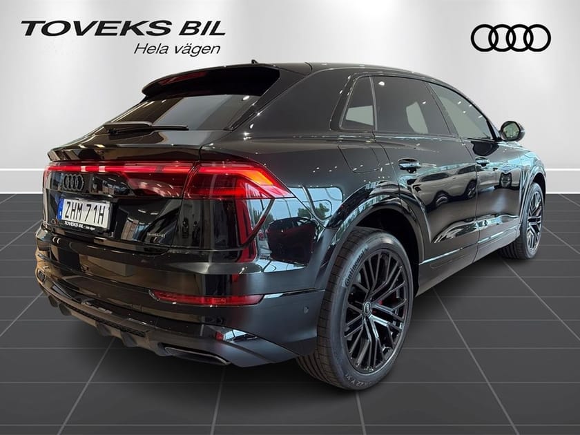 Bild 3 av Audi Q8 60 TFSI e quattro SUV 490 HK SELECTION