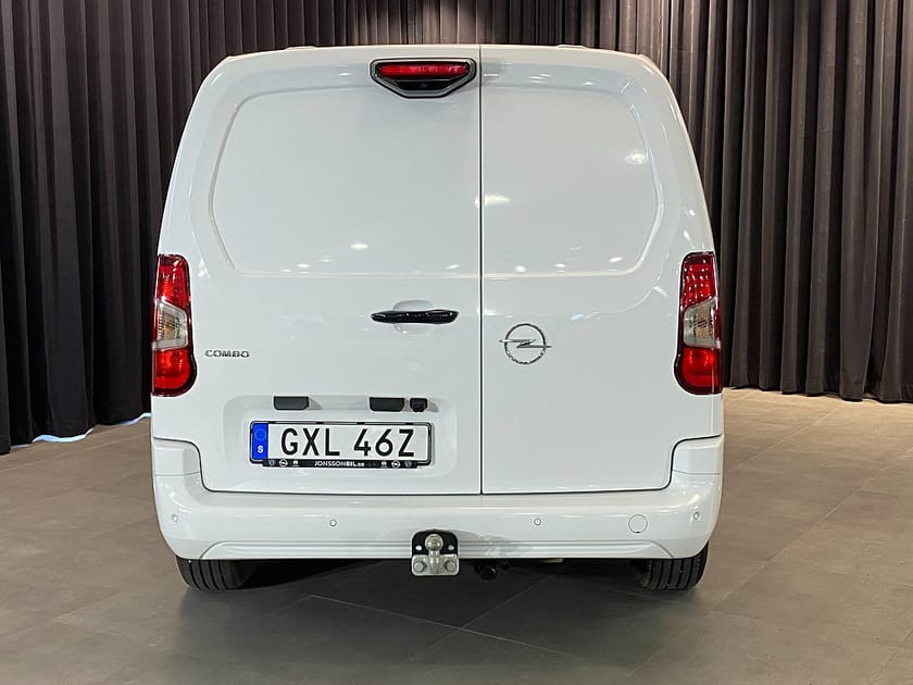 Bild 2 av Opel Combo Van L2 Facelift /Elite/ / Dragkrok & Värmare / Moms / DEMO