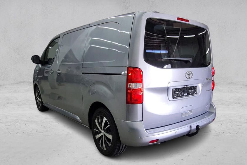 Bilde 3 av Toyota Proace Electric 75 L1 Comfort Plus - Demobil - Hengerfeste