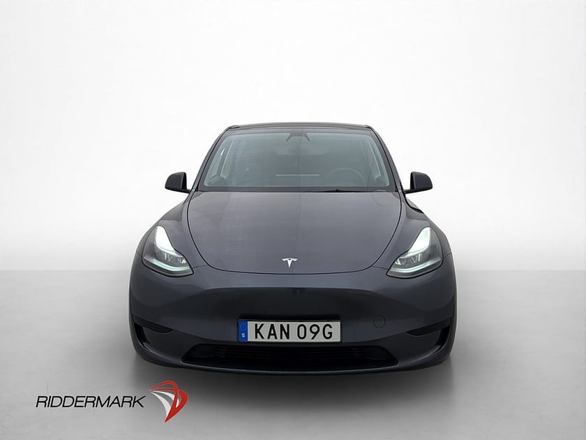 Bild 2 av Tesla Model Y Standard Range RWD Autopilot Rattvärme Dragkrok