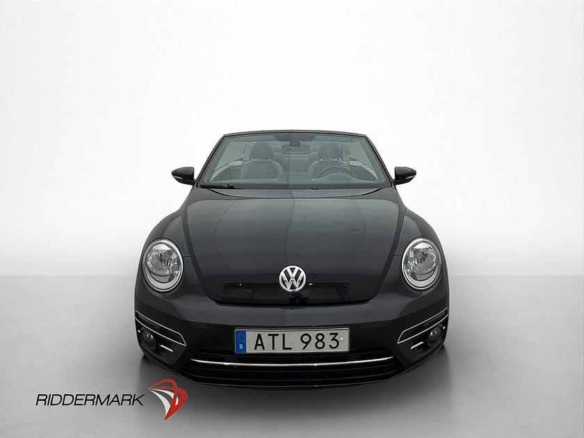 Bild 2 av Volkswagen Beetle Cabriolet TSI 150hk Premium Fender Skinn