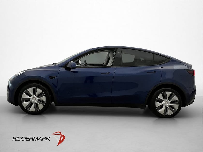 Bild 5 av Tesla Model Y Long Range AWD AP Drag Ljus-Interiör MOMS