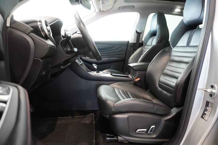 Bild 5 av MG EHS PHEV Laddhybrid Luxury Panorama Drag