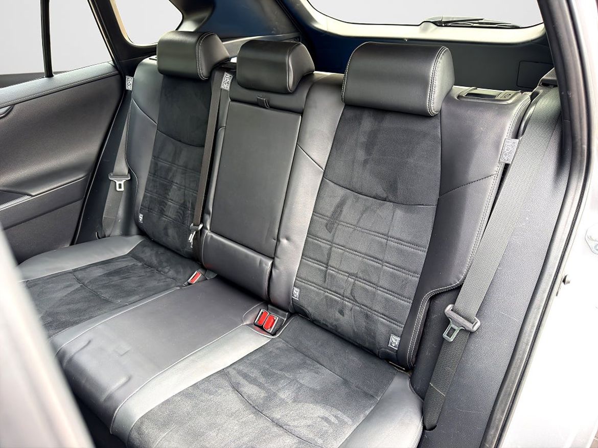 Toyota RAV4 Hybrid AWD-i, bild 11 av 21