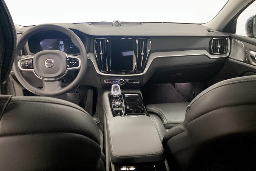 Bild 4 av Volvo V60 T6 Plus Dark Nordic Edition