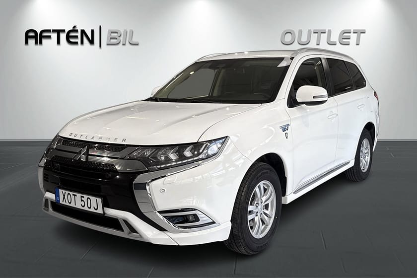 Bild 1 av Mitsubishi Outlander PHEV AWD Fleet Edition Dragkrok B-kam Carplay Keyless