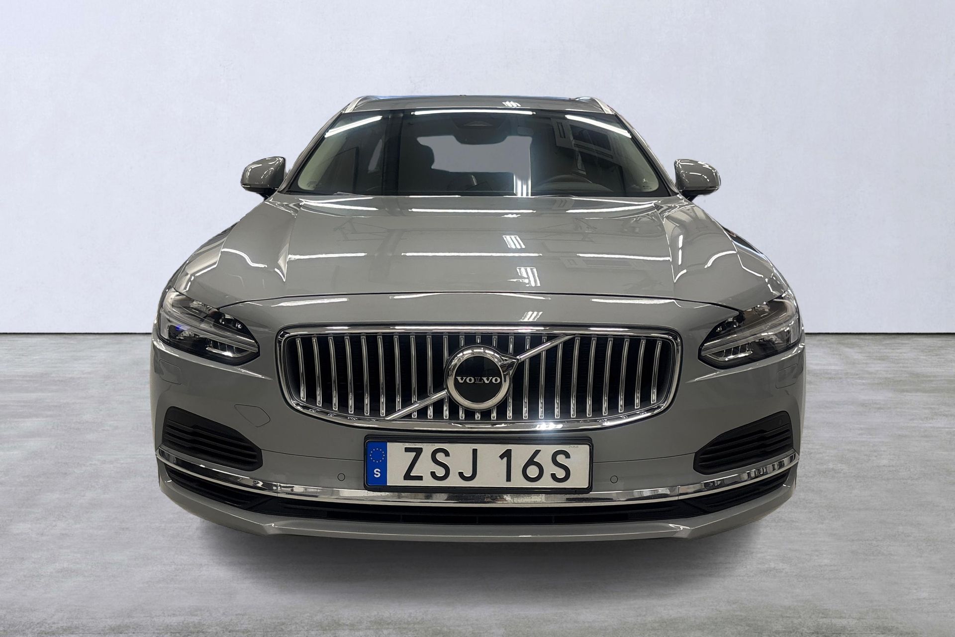 Volvo V90 T6 Core Bright 2025, bild 7/10