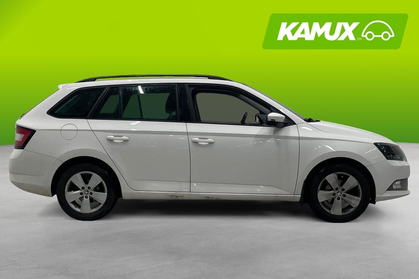 Bild 2 av Škoda Fabia Kombi Combi 1.2 TSI 90hk Style Pano CarPlay P-sensor
