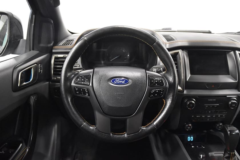 Bild 2 av Ford Ranger Dubbelhytt Wildtrak 3.2 TDCi 4x4 Drag D-Värm Kåpa Diff Moms 200hk