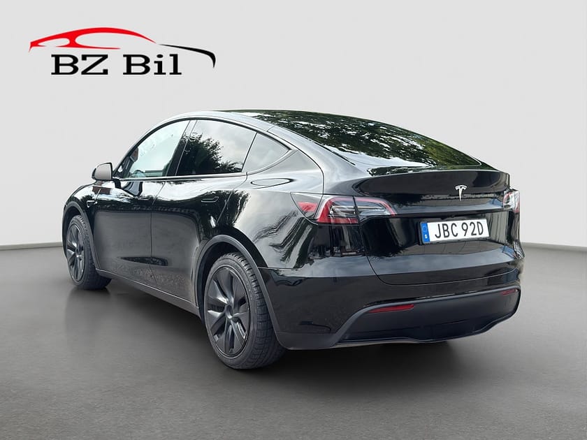 Bild 4 av Tesla Model Y Long Range RWD Autopilot/HW4 Moms Pano Drag