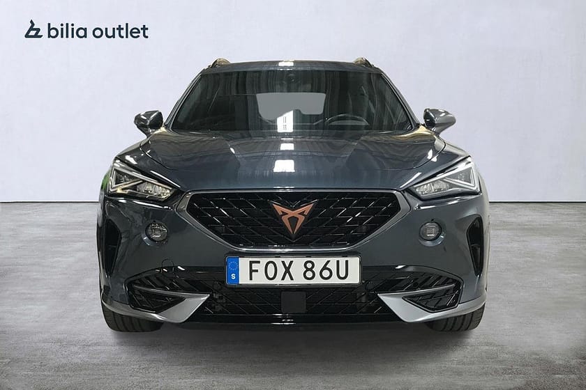 Bild 3 av CUPRA Formentor e-Hybrid 204hk Cockpit Carplay P-sensor