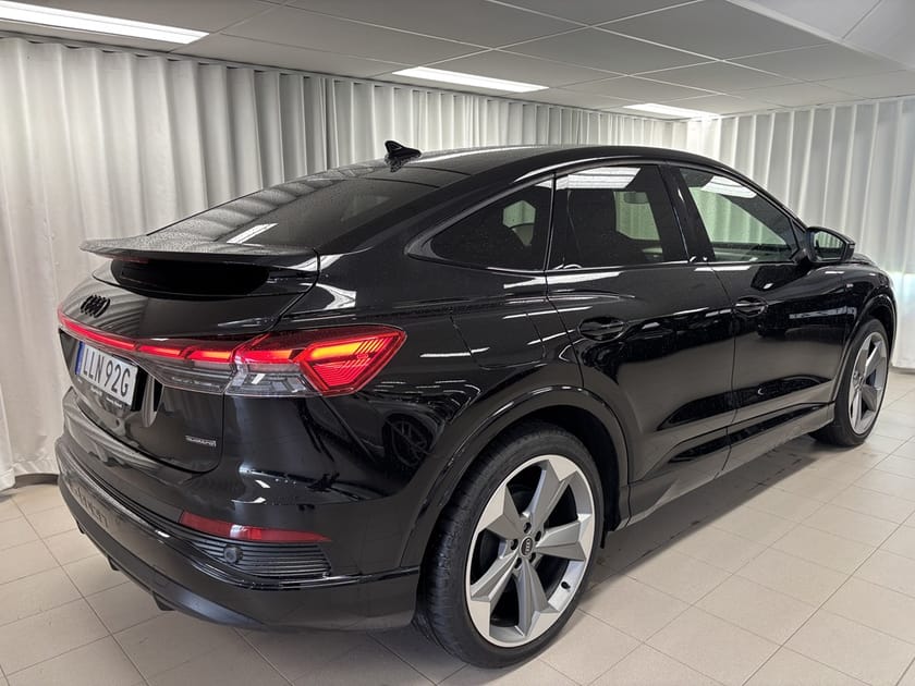 Bild 4 av Audi Q4 55 Sportback e-tron quattro *Se Spec*
