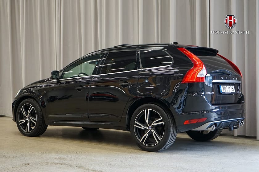 Bild 4 av Volvo XC60 D4 AWD 190hk R-Design Pano Dvärm Rattvärm Kamera Adapt