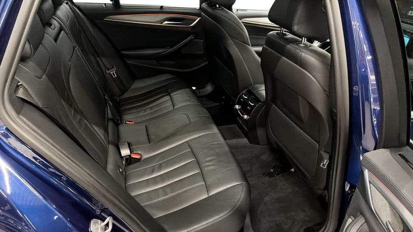 Bild 5 av BMW 530d xDrive Touring M-Sport  Drag Head-up Rattvärme
