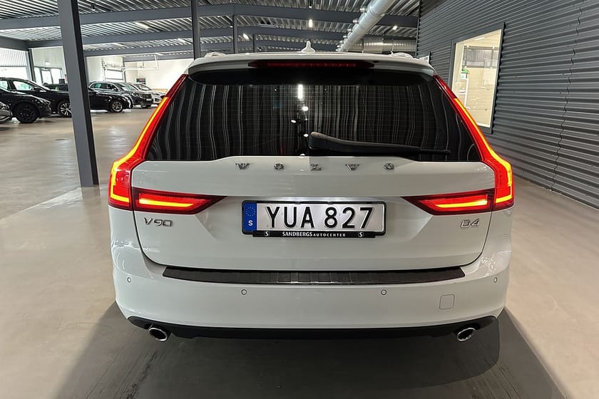 Bild 5 av Volvo V90 D4 190hk Business Advanced Backkamera Värmare Navi Drag