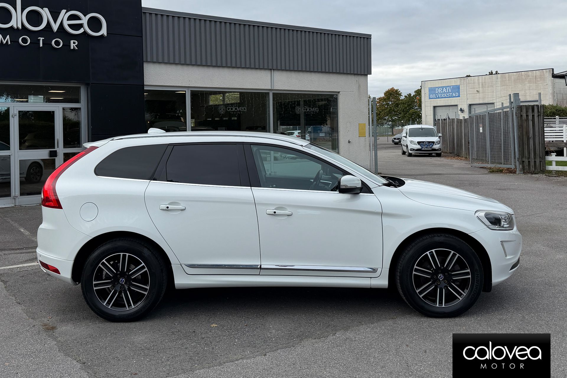 Volvo XC60 2017, bild 2/10