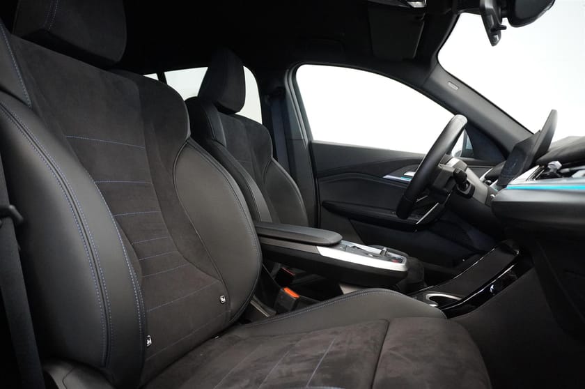 Bild 5 av BMW iX2 xDrive30 M-Sport Adaptiv F Backkamera Rattvärme Drag