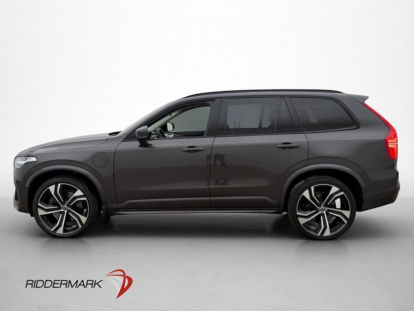 Bild 4 av Volvo XC90 7-seater Recharge T8 AWD Ultimate Dark 7-Sits B&W Pano HuD