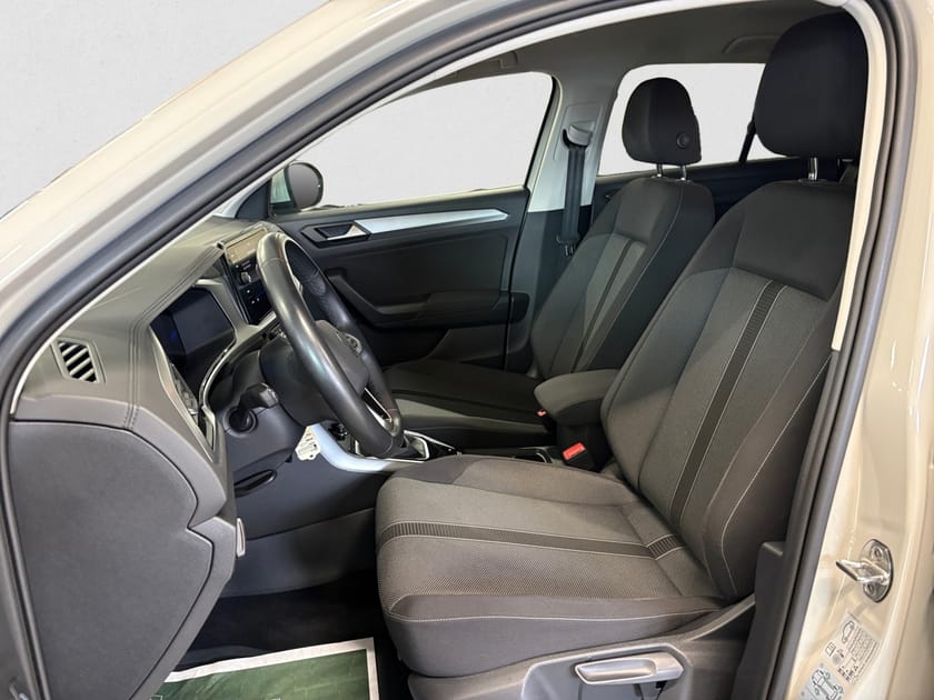 Bild 5 av Volkswagen T-Roc 1,0 TSI 110 HK