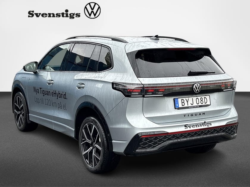 Bild 3 av Volkswagen Tiguan eHybrid R-Line E-Hybrid 272hk IQ-Matrix Dragkrok