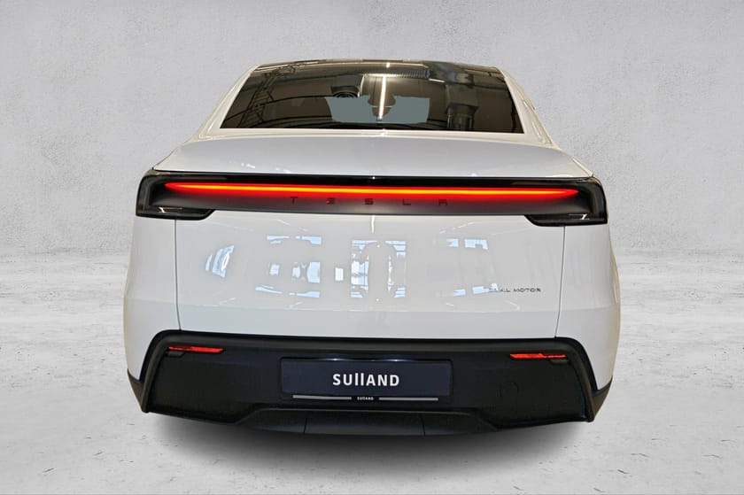 Bilde 4 av Tesla Model Y Long Range AWD | | | Hengerfeste | Juniper | ++