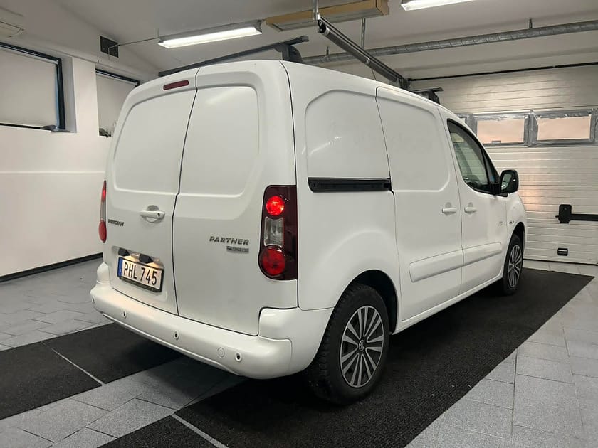 Bild 2 av Peugeot Partner Electric Van 22.5 kWh Euro 6 S/V Inredning MOMS