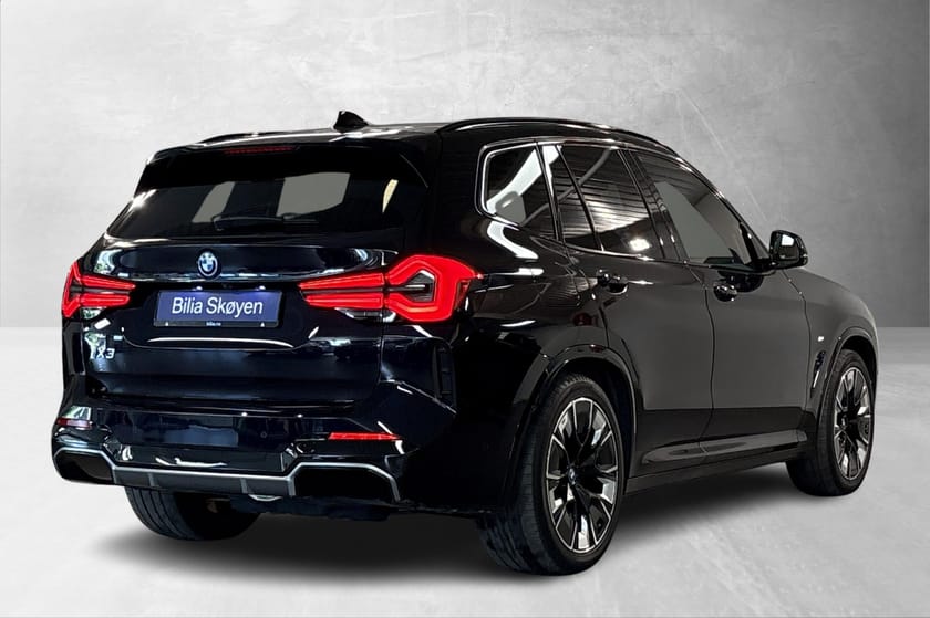 Bilde 3 av BMW iX3 Fully Charged. HK,SoltaK,head-up++