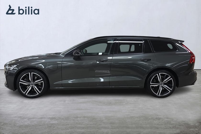 Bild 3 av Volvo V60 Recharge T8 R-Design/Panorama/HarmanK/Navi/Kamera