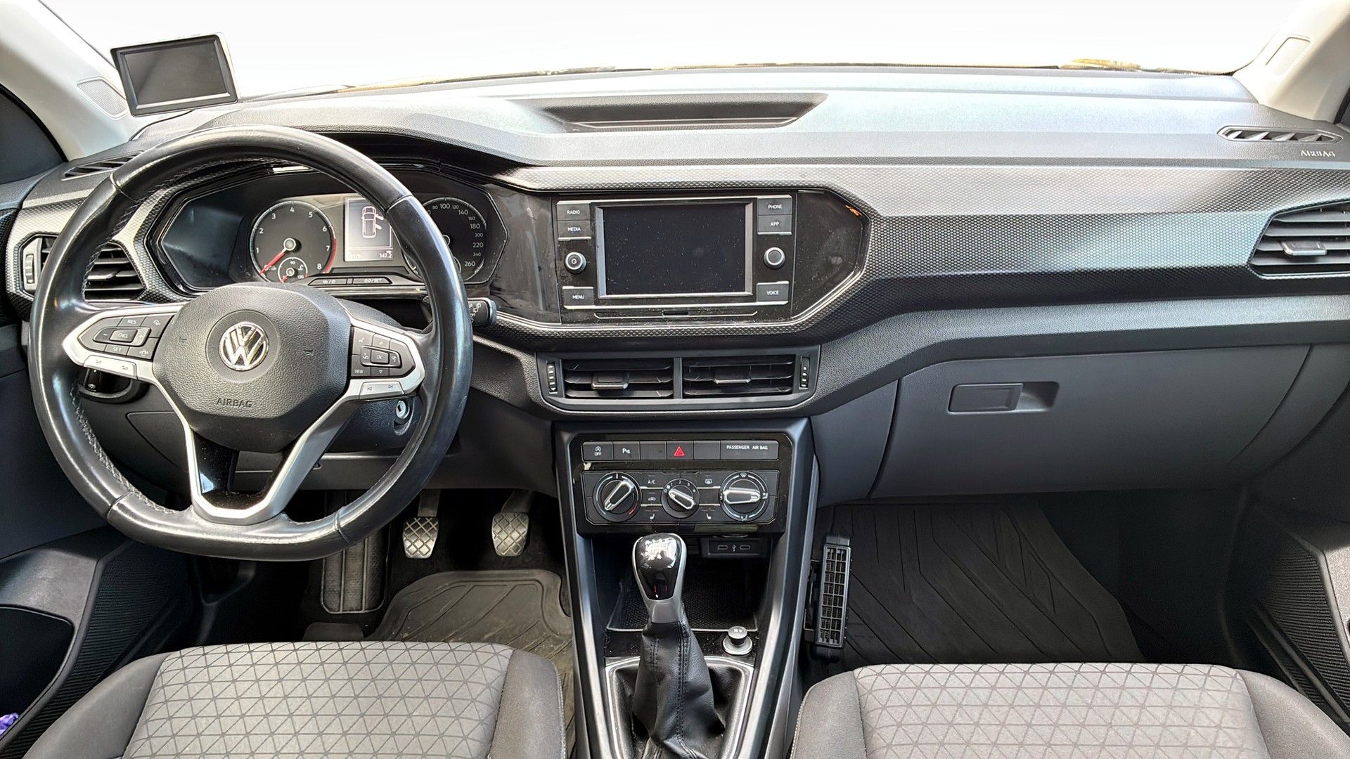 Volkswagen T-Cross NYSERVAD 2020, bild 4/10