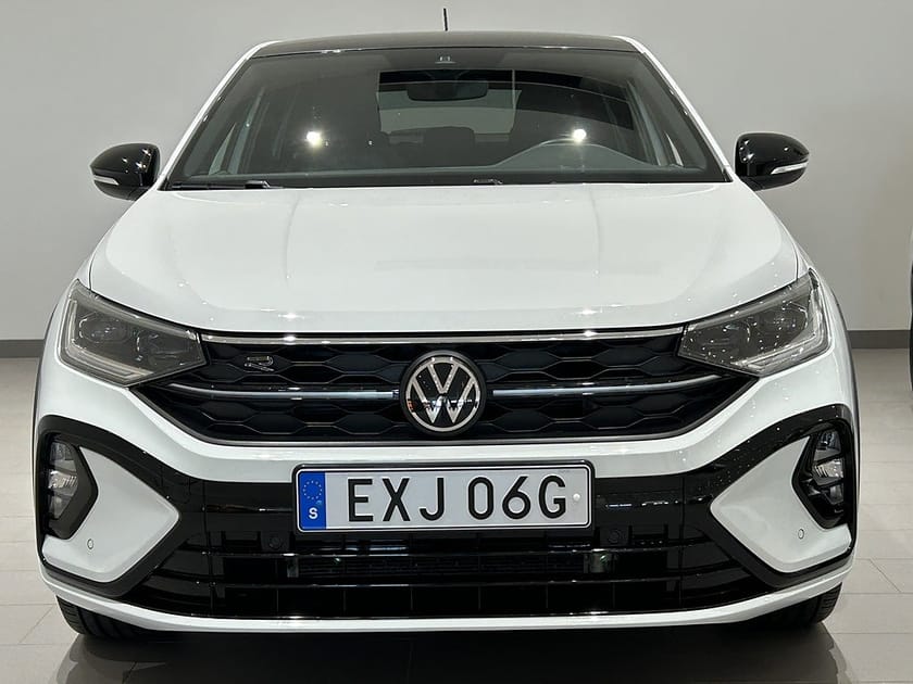 Bild 3 av Volkswagen Taigo R-LINE 1.0 TSI Blackstyle Panoramatak Backkamera