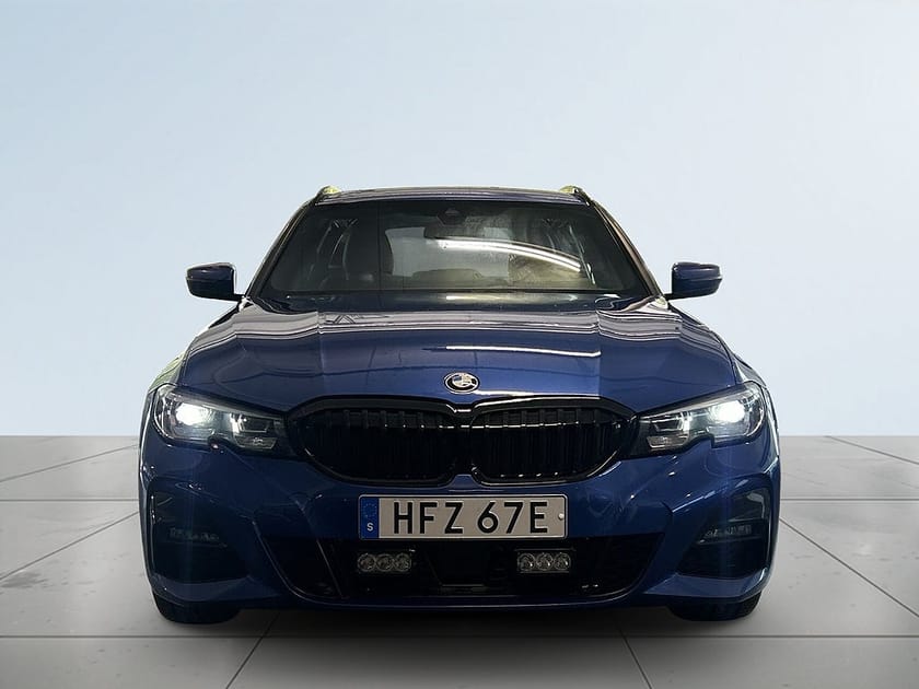 Bild 2 av BMW 330e xDrive Touring M Sport SoV/Kamera/HiFi-Ljud/Drag