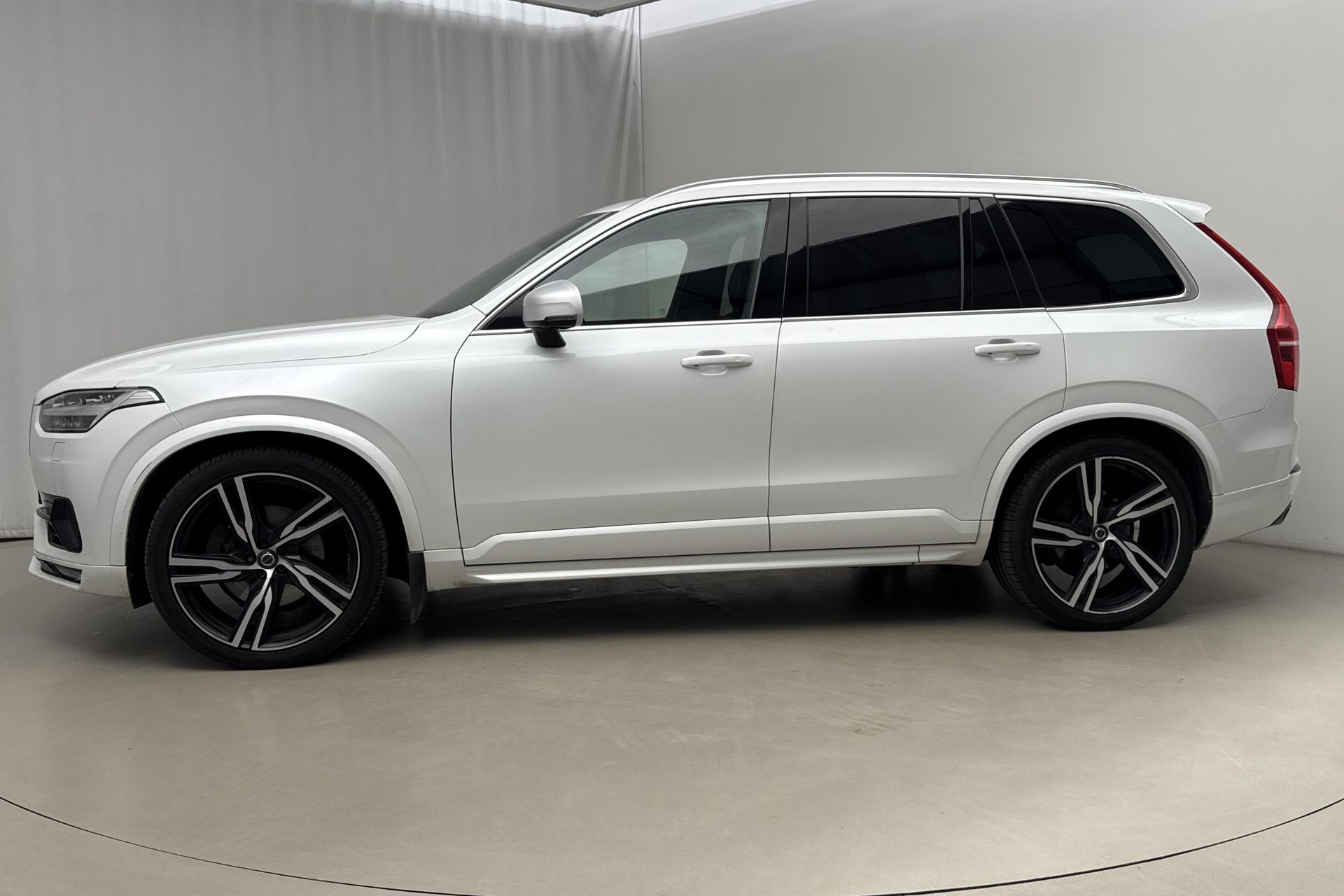 Volvo XC90 D5 AWD 2018, bild 2/10
