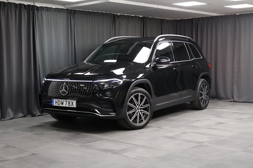 Bild 1 av Mercedes-Benz EQB 250+ AMG Line Advanced 7-sits vinterpaket AC/DC
