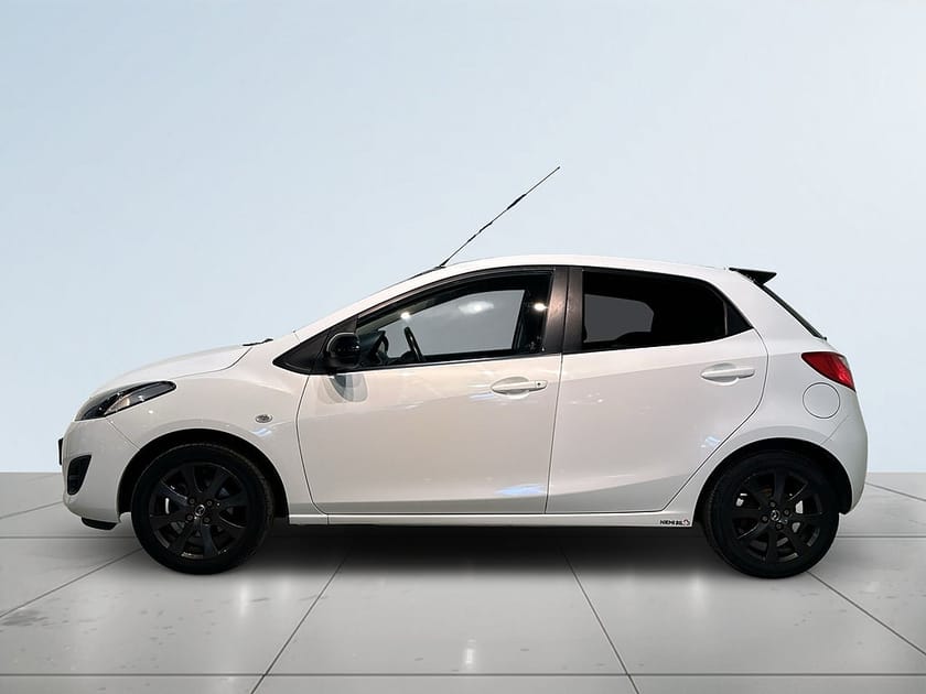 Bild 4 av Mazda 2 5-dörrar 1.3 MZR Farthållare Motorvärmare S/V-hjul