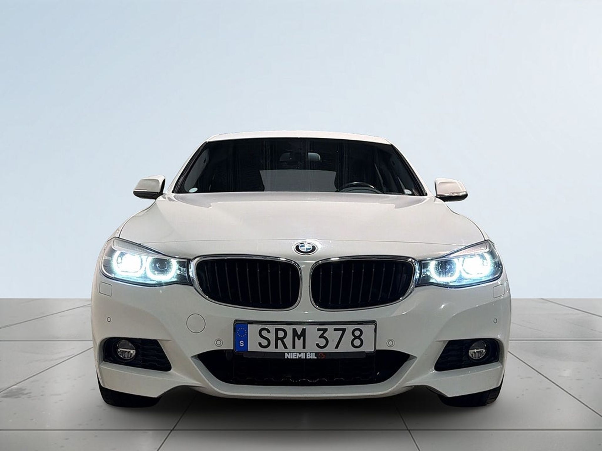 BMW 330 2018, kuva 2/10
