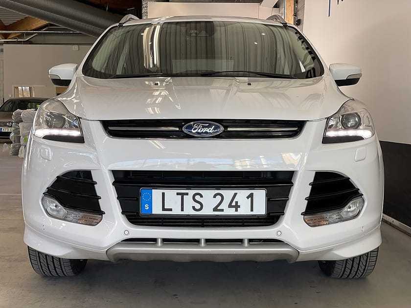 Bild 3 av Ford Kuga Titanium 2.0 TDCi AWD 140hk Drag Värmare Panorama