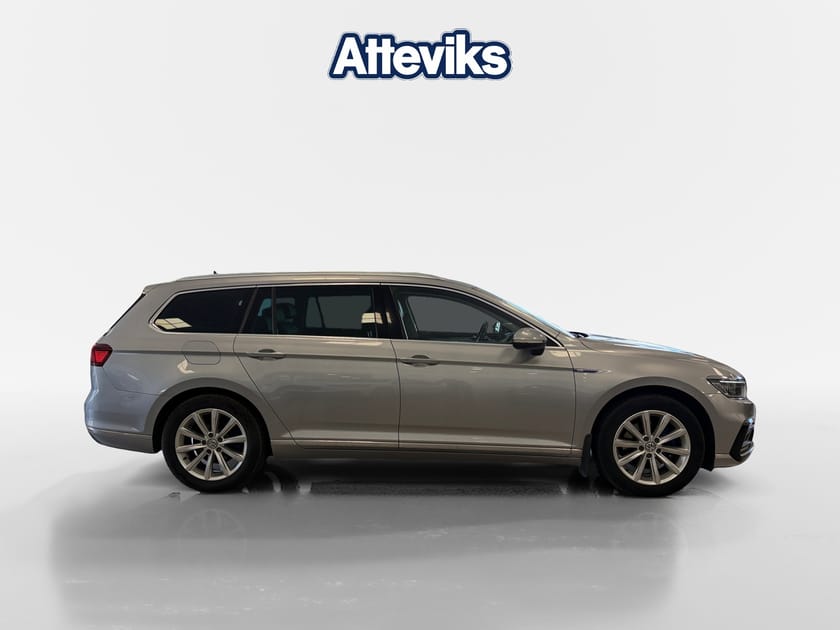 Bild 2 av Volkswagen Passat Sportscombi GTE SC 218hk *Laddhybrid* Backkamera/P.Värm