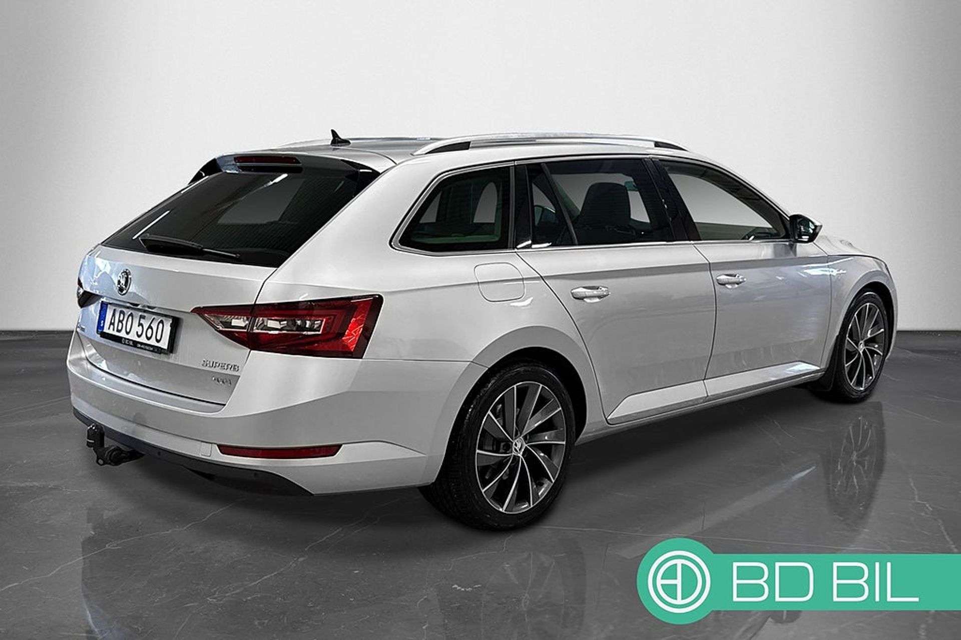 Skoda Superb 2.0 TDI 4x4 SCR 2019, bild 4/27