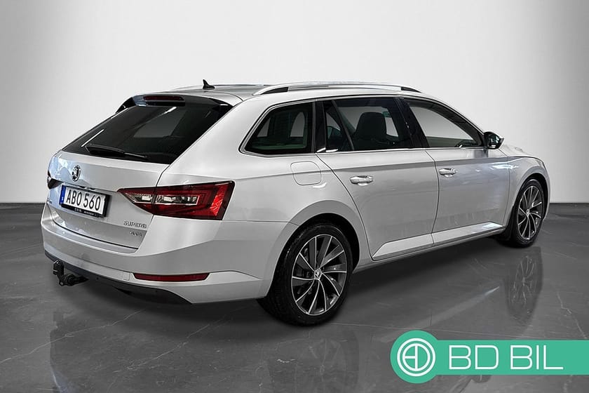 Bild 4 av Škoda Superb Kombi Skoda 2.0 TDI 4x4 L&K PANORAMA HELSKINN CANTON DRAG